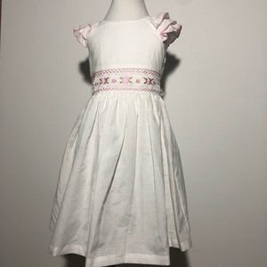 NEW Bonnie jean white smocked dress size 5